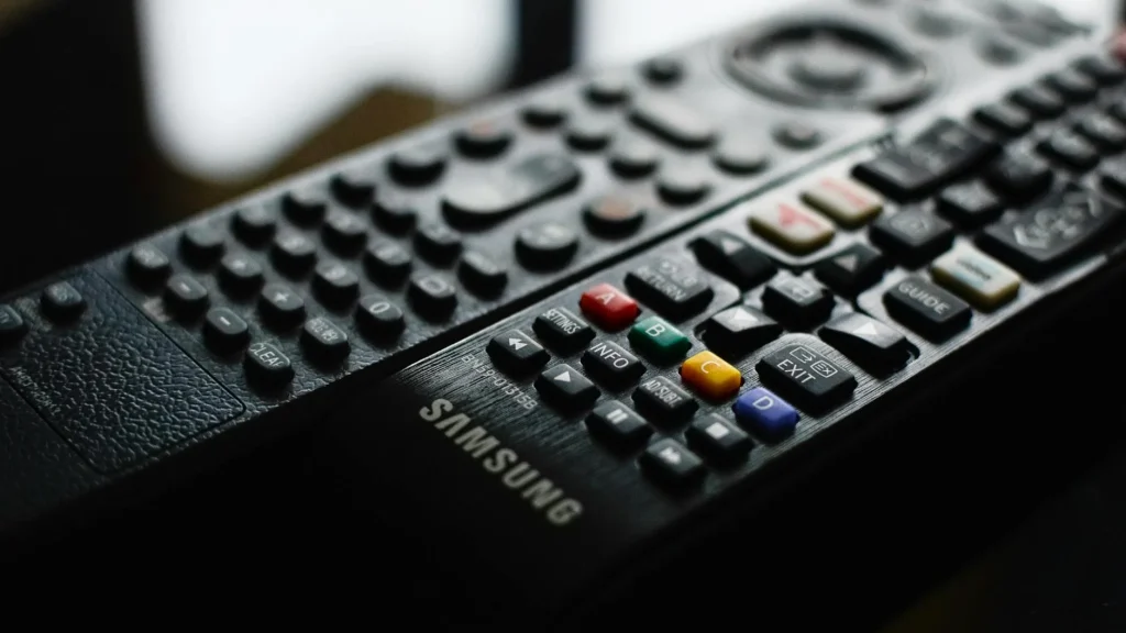 Smart TV App Store Missing IPTV? Solved via Sideloading